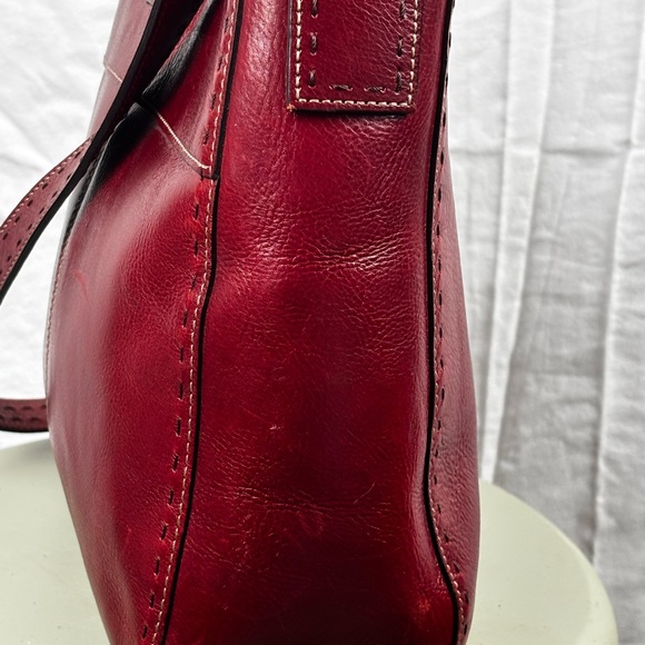 Fossil Oxblood Red Leather Shoulder Bag. Vintage 90s - Picture 3 of 17